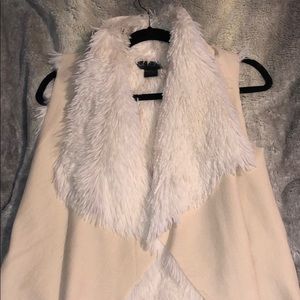 Steve Madden Cream Vest